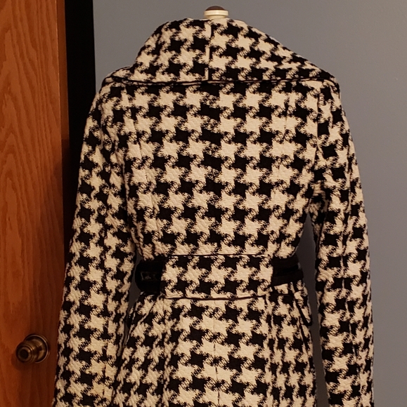 Ladies medium Houndstooth coat - Picture 3 of 3